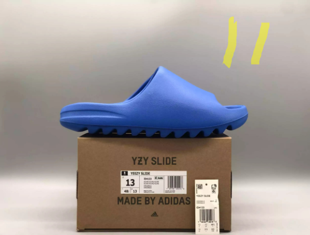 adidas Yeezy Slide