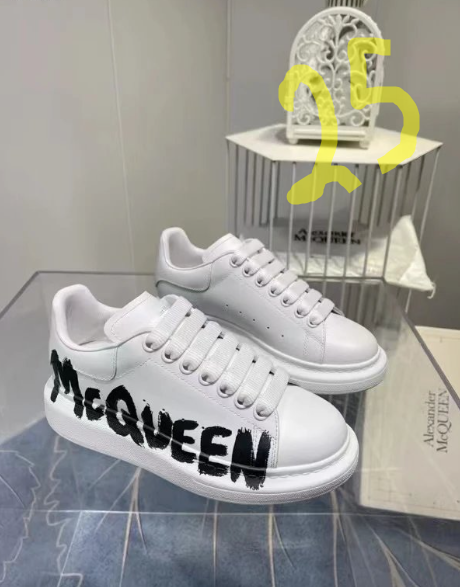 Alexander McQueen Sneakers