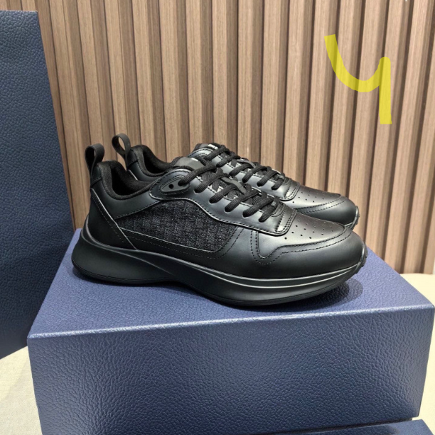 Dior B25 Sneakers