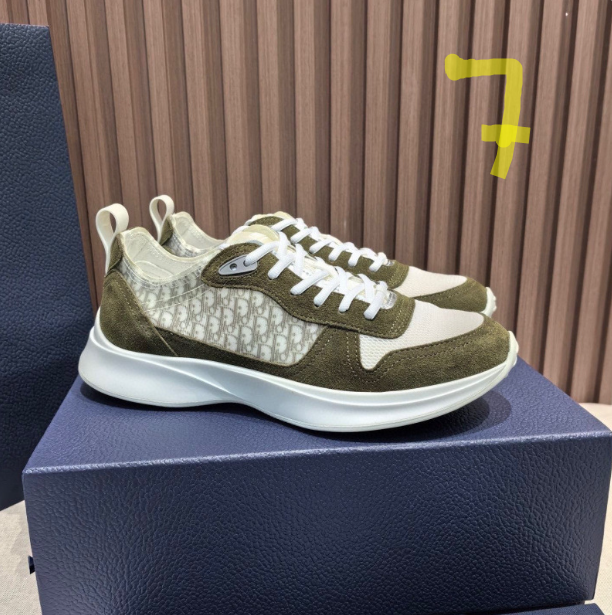 Dior B25 Sneakers